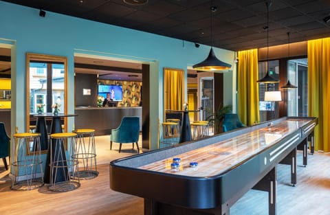 Activities, Lounge or bar