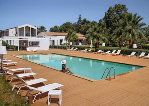 Spring, Day, Summer, Garden, Lounge or bar, Swimming pool