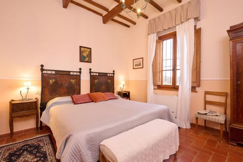 Podere Dell'Anselmo Farm Stay in Tuscany