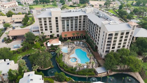 Property building, Pool view, Swimming pool