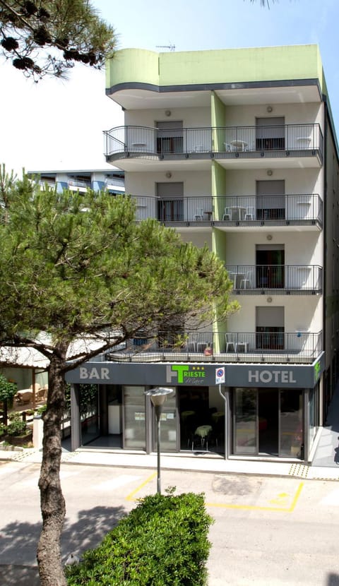 Facade/entrance, Bird's eye view, Balcony/Terrace, Lobby or reception, Lounge or bar