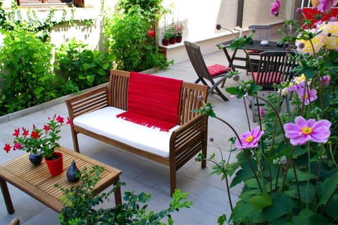 Patio, Garden, Balcony/Terrace