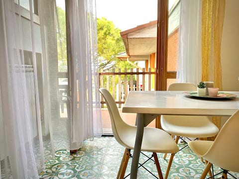 Natural landscape, Balcony/Terrace, Living room, Dining area