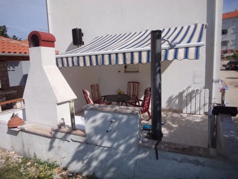 BBQ facilities, Balcony/Terrace