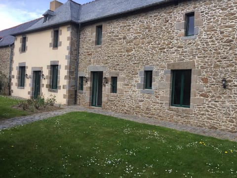 Facade/entrance, Garden