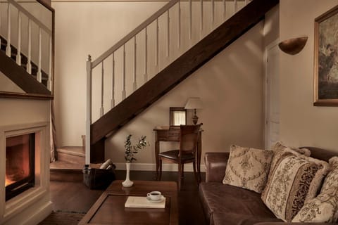 Living room, Seating area, flat iron