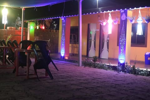 Nearby landmark, Natural landscape, Entertainment