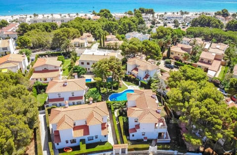 Facade/entrance, Bird's eye view, Garden view, Pool view, Street view