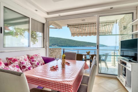 Living room, Sea view