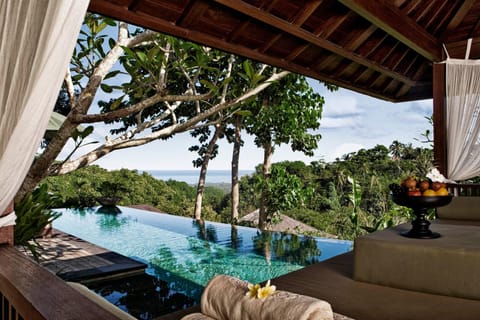 Pool view, Swimming pool, sunbed