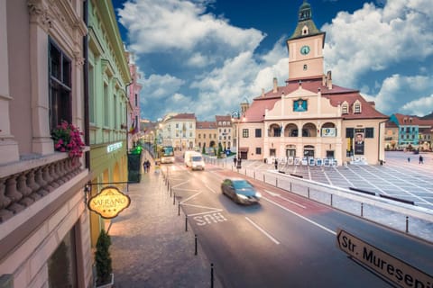 Nearby landmark, City view, Street view
