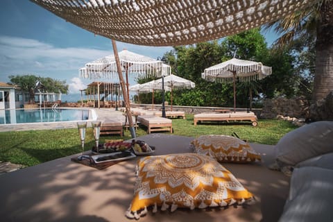 Natural landscape, Garden view, Swimming pool