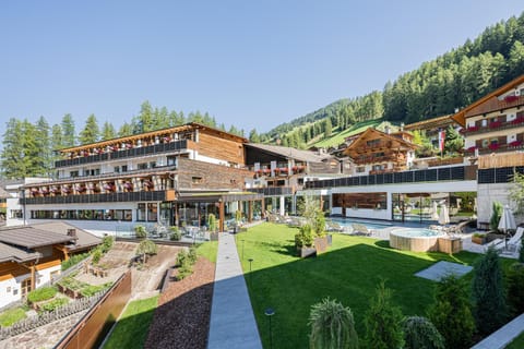Property building, Garden view