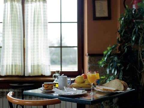 Food, Continental breakfast