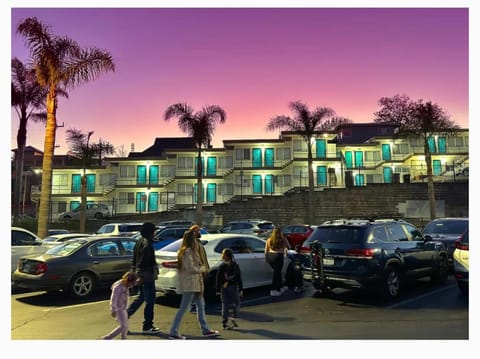 Fireside Inn By The Beach Boardwalk & Bowling Motel in Santa Cruz