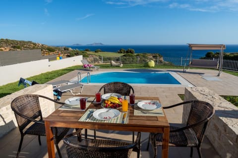 Balcony/Terrace, Garden view, Sea view, Street view