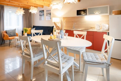 DOMKI LAURA sauna & gorąca balia Nature lodge in Pomeranian Voivodeship