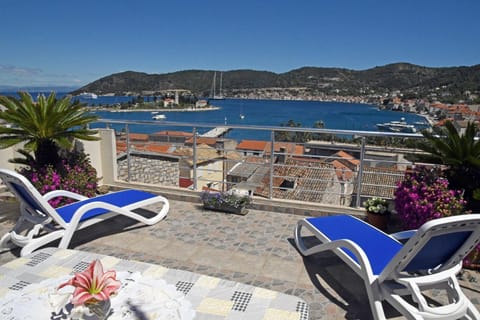 Apartment II Radisic beautiful view Apartment in Vis