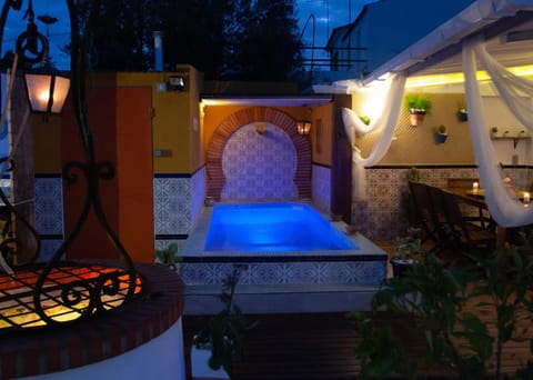 Hot Spring Bath, Swimming pool