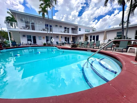 Property building, Swimming pool