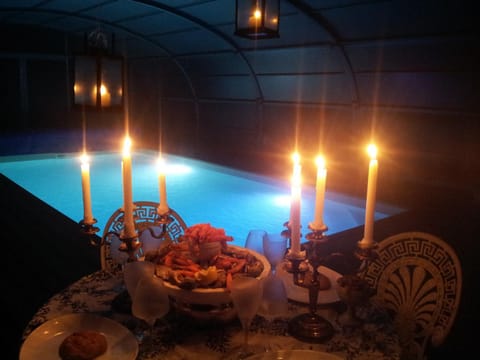 Swimming pool, Swimming pool