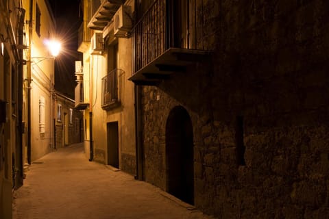 Facade/entrance, Night, Neighbourhood, Landmark view, Street view