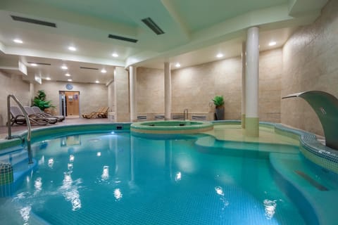 Sauna, Spa and wellness centre/facilities, Swimming pool