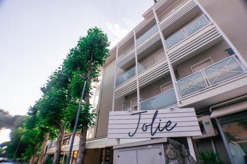 Property building, Street view