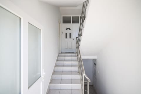 Apartment Pantalon, big terrace and free parking Apartment in Zadar