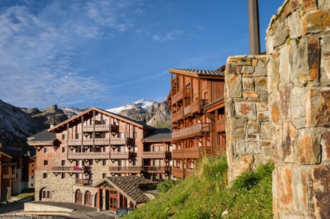 Property building, Natural landscape, Mountain view
