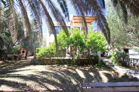 Property building, Garden, Seating area