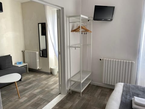 L'Escale des Alpilles Hotel in Avignon