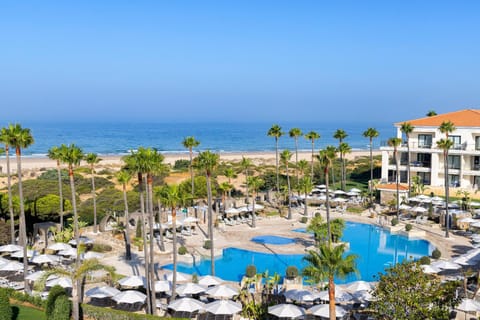 Property building, Bird's eye view, Beach, Pool view, Sea view, sunbed
