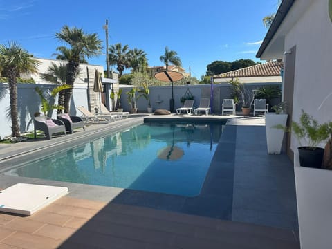Pool view, Swimming pool