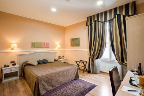 Bed, Coffee/tea facilities, Photo of the whole room, Seating area, Bedroom