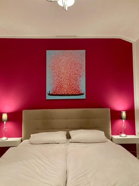 Bed, Decorative detail