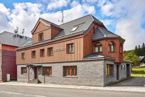 Property building, Day