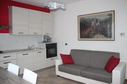 La casa delle grigne House in Mandello del Lario