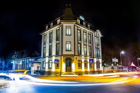 Facade/entrance, Night, City view, Location