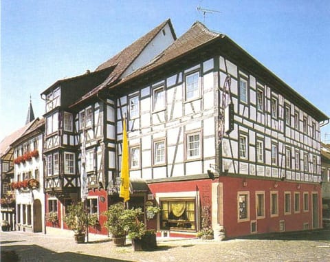 Property building, Day