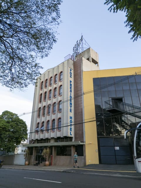 Property building, Day