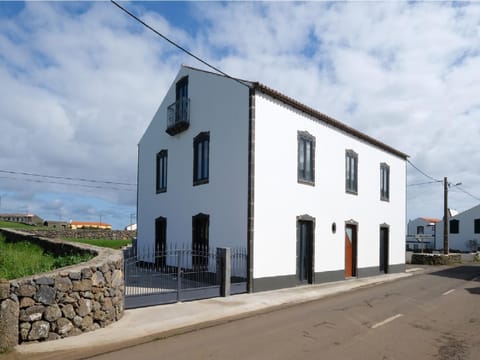 Property building, Facade/entrance, Natural landscape
