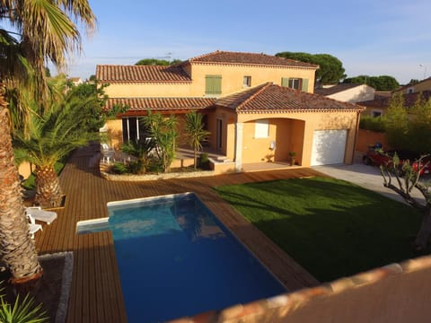BBQ facilities, Garden, Balcony/Terrace, Pets, Garden view, Pool view