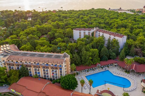 Property building, Natural landscape, Bird's eye view, Swimming pool