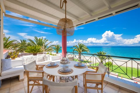 Patio, Balcony/Terrace, Dining area, Sea view