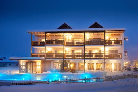 Facade/entrance, Garden, Other, Sunrise