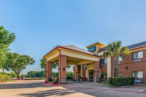 Property building, On site