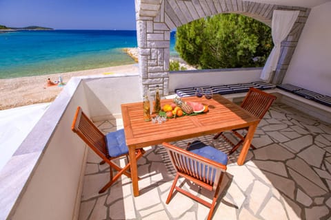 View (from property/room), Balcony/Terrace, Other, Decorative detail, Seating area, Garden view, Sea view