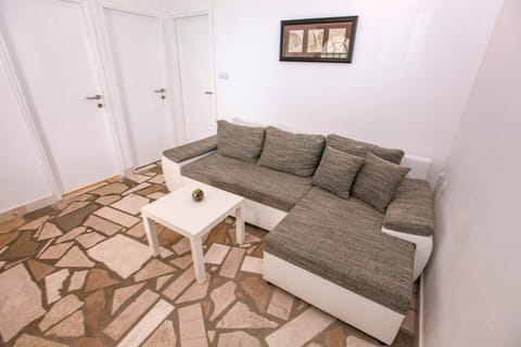 Living room, Seating area, Area and facilities