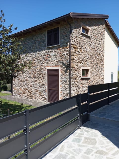 Ca Giacomo House in Province of Massa and Carrara